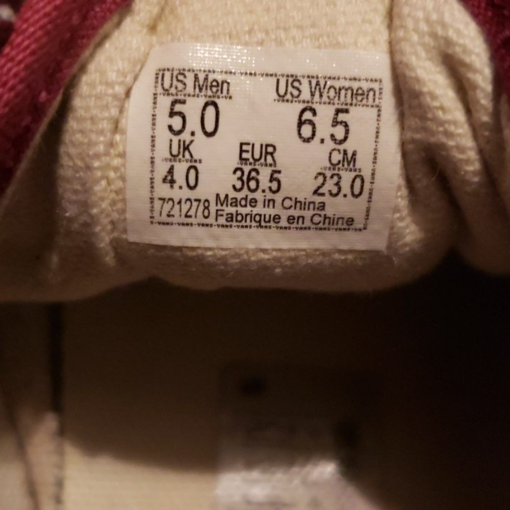 Shoes - Picture 4 of 4